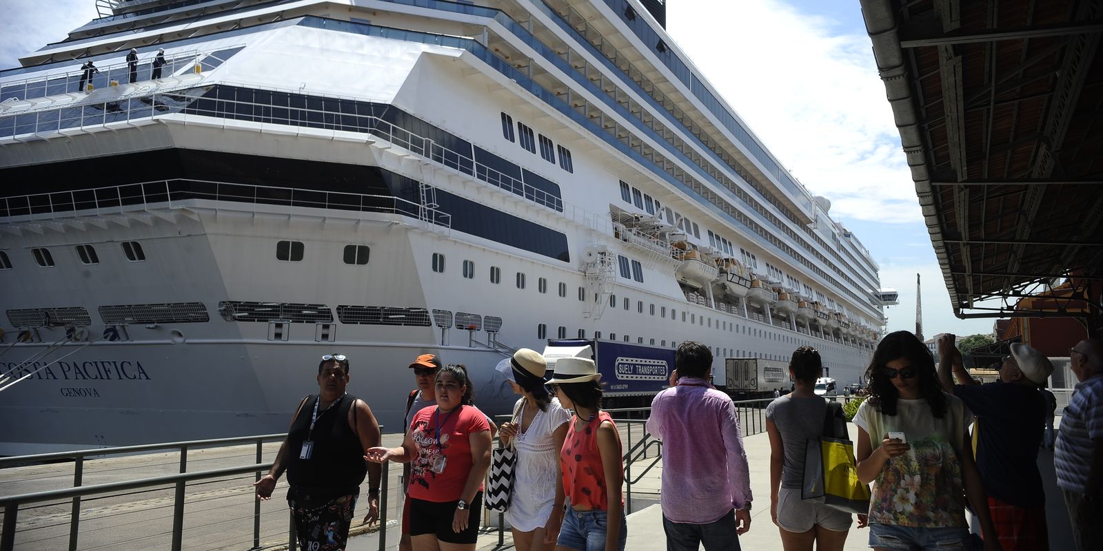 Cruzeiros devem levar 50 mil turistas pelo Brasil durante Carnaval