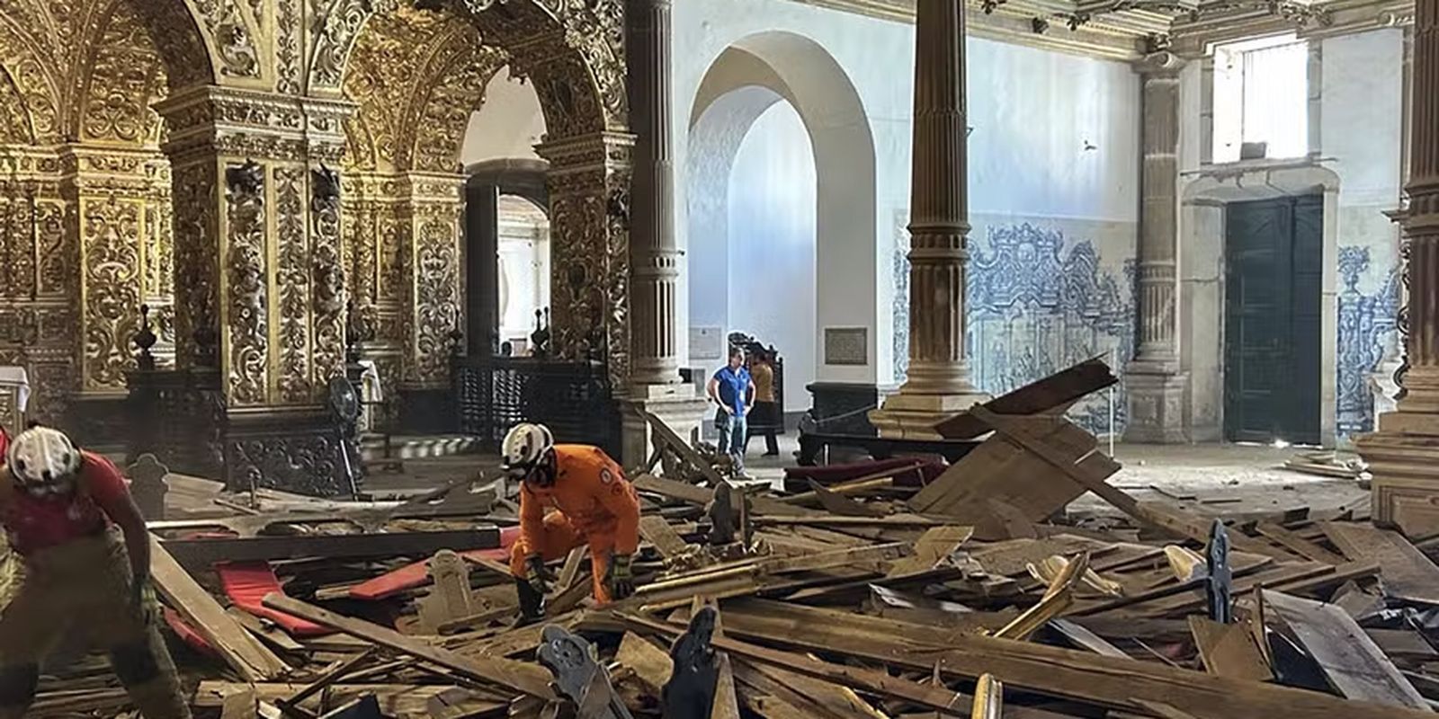 Jovem turista morre em desabamento de teto de igreja em Salvador