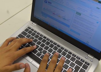 Isenção do IR até R$ 5 mil segue para o Congresso na terça-feira (18)