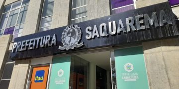 Prefeitura de Saquarema vai gastar R$ 232 mil com placas enquanto postos sofrem com falta de medicamentos