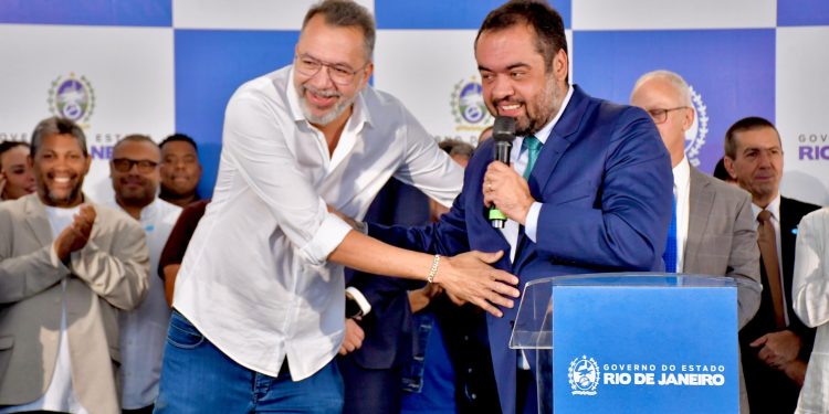 Márcio Canella mira governo do Rio em 2026 após alta aprovação em Belford Roxo