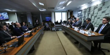 Comissão do Senado aprova isenção do IR para quem ganha até RS 5 mil