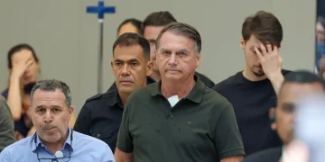 Moraes autoriza internação de Bolsonaro para realização de cirurgia