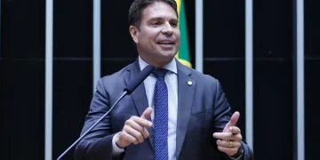 Moraes pede aos Estados Unidos extradição de Ramagem