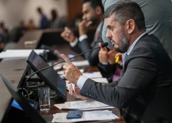 Crise na linha sucessória do Rio: prisão de Bacellar leva comando do Estado ao Judiciário