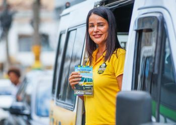 Prefeitura de São João de Meriti realiza campanha sobre transporte escolar seguro em escolas da cidade