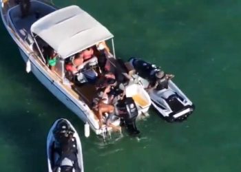 Líder do tráfico de Belford Roxo é preso durante passeio de barco em Cabo Frio