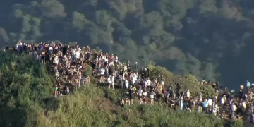 Operação policial deixa visitantes “ilhados” em cartão-postal do morro do Vidigal