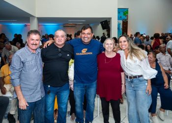 Encontro político em Araruama reúne lideranças e projeta cenário eleitoral na Região dos Lagos