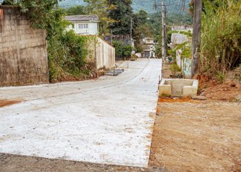 Guapimirim inicia concretagem no Parque Silvestre e moradores comemoram fim da lama