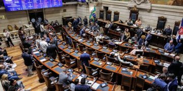 Câmara do Rio aprova projeto que abre espaço para novo empréstimo bilionário da Prefeitura para o BRT