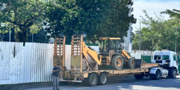 Moradores denunciam obra de concessionária de veículos em área verde no Aterro do Flamengo
