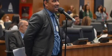 Justiça decide não levar deputado Renato Machado (PT) a júri popular por assassinato de jornalista em Maricá