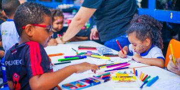 Dia Mundial do Brincar reúne alunos da rede municipal em atividades culturais e recreativas em Meriti