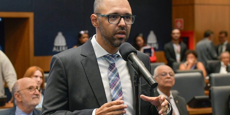 Knoploch mira Antônio Peres e faz novas críticas a integrantes do PL por aproximação com Eduardo Paes