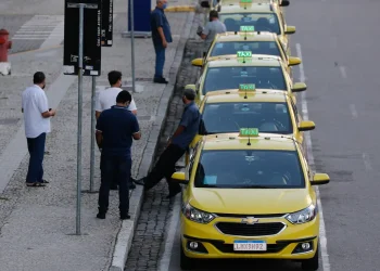 Motoristas de apps e taxistas já podem pedir financiamento