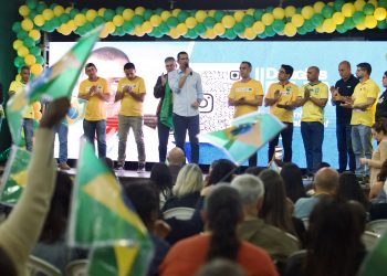 Douglas Ruas defende combate ao domínio de facções em agenda pelo Sul Fluminense