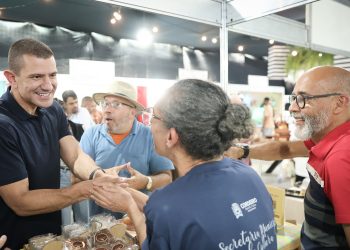 Na Expo Cordeiro, Douglas Ruas defende melhorias nas estradas e calendário de eventos