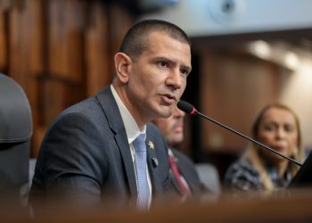 Douglas Ruas defende ampliação das escolas cívico-militares no Estado do Rio