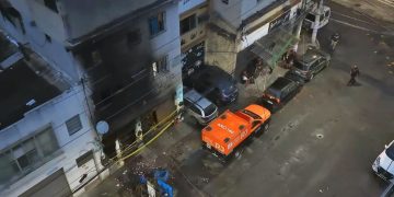 Incêndio em prédio próximo a São Januário deixa dois mortos e dez feridos