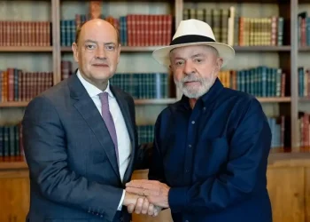 Lula avalia indicar Ricardo Couto ao STF em meio à crise entre ministros da Corte