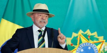 Lula leva segurança ao centro da agenda no Rio a menos de 20 dias da eleição