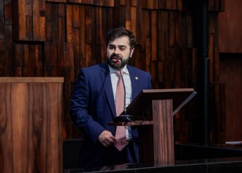 Vinicius Cozzolino cobra reforço policial para Magé e mudança de locais de votação