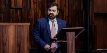Vinicius Cozzolino cobra reforço policial para Magé e mudança de locais de votação