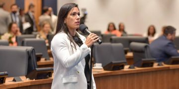 De atleta a campeã de votos: quem é Índia Armelau, deputada estadual mais votada do Rio