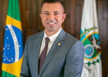 TRE-RJ defere candidatura à reeleição de deputado estadual Rafael Nobre
