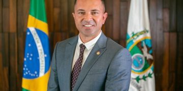 TRE-RJ defere candidatura à reeleição de deputado estadual Rafael Nobre